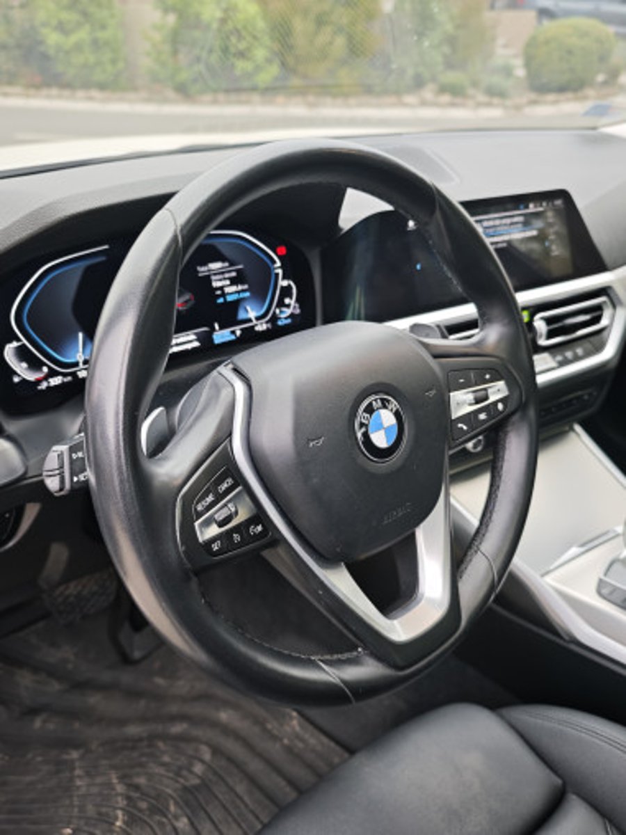 BMW 330E 2021 - Imagen 16 de 18