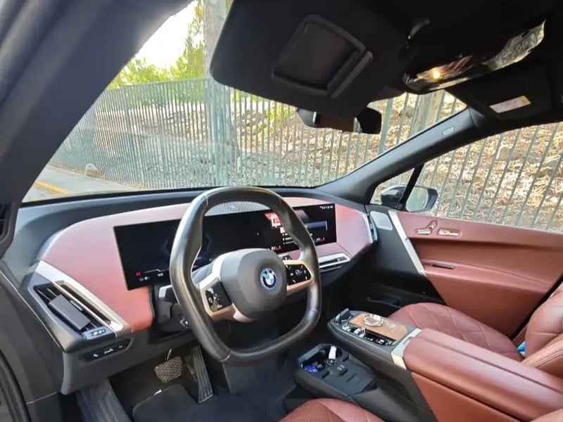 BMW IX 2023 - Imagen 8 de 20