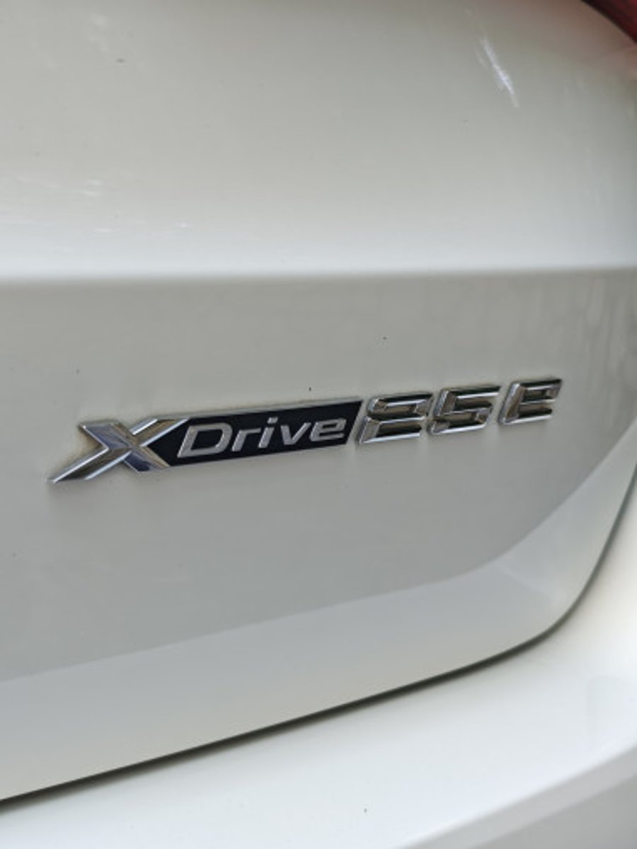 BMW X1 XDRIVE 25 E COMFORT 2023 - Imagen 8 de 14