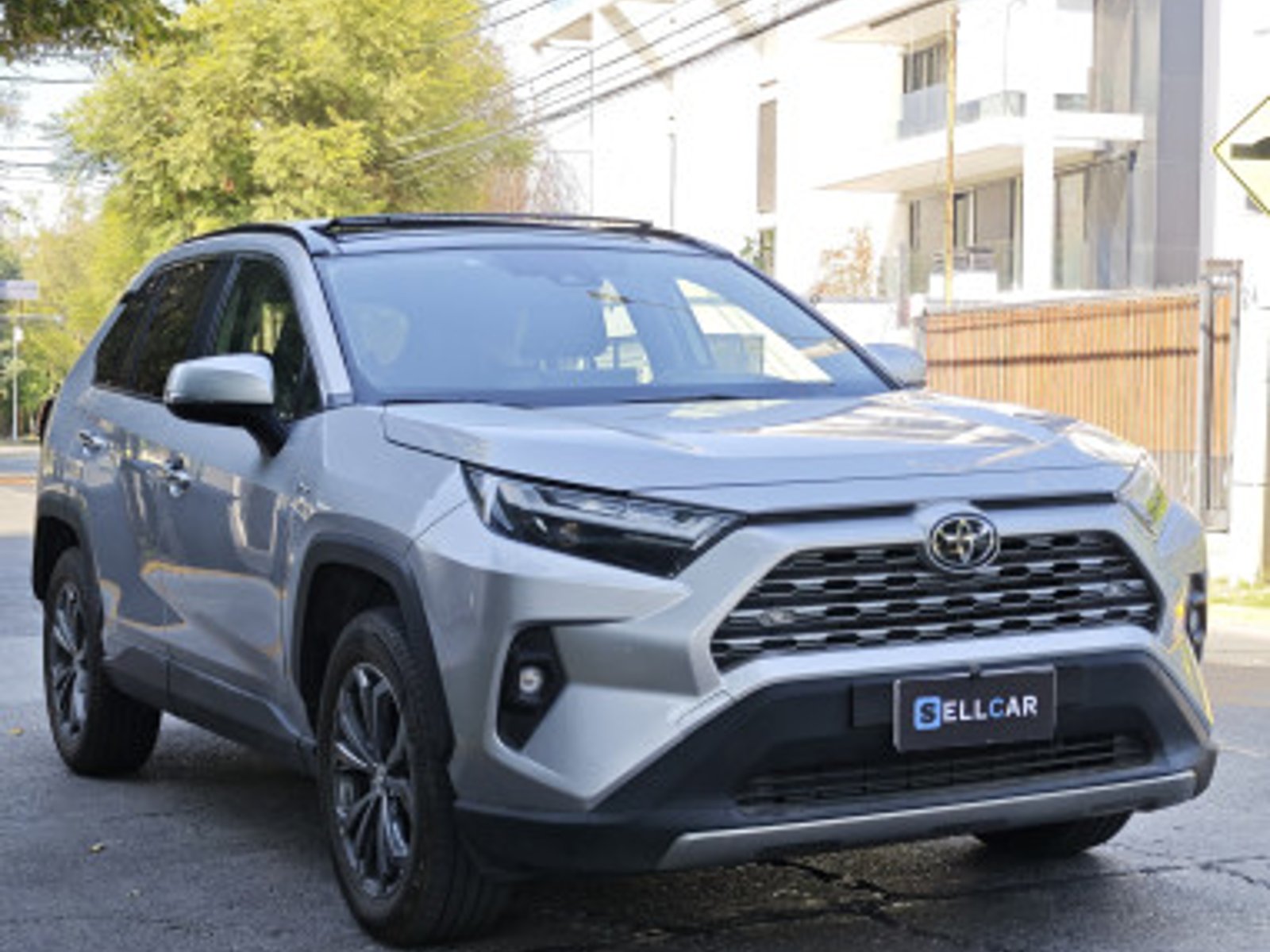 Toyota RAV4 2025 - Foto 3 de 14