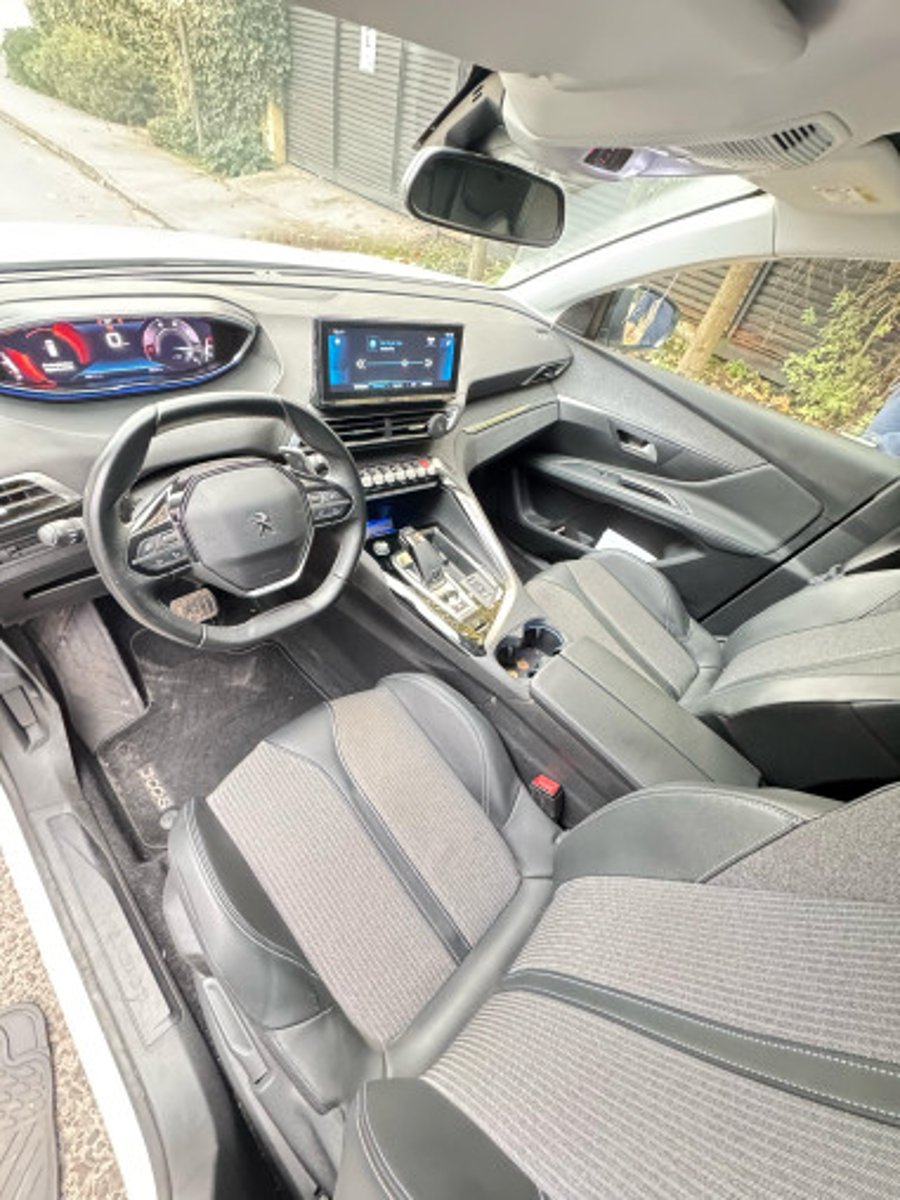 Peugeot 3008 2021 - Imagen 12 de 15