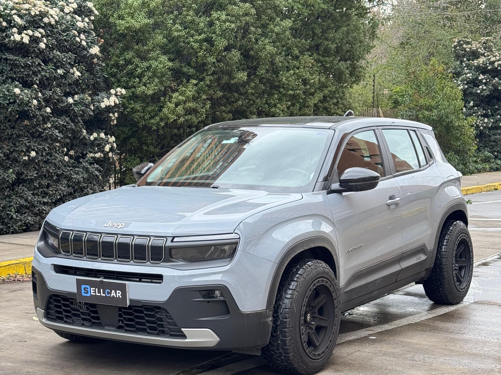 Jeep AVENGER 2025 - Foto 2 de 15