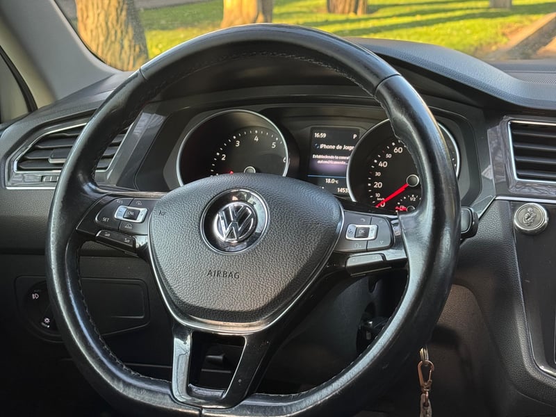 Volkswagen TIGUAN 2018 - Imagen 7 de 12