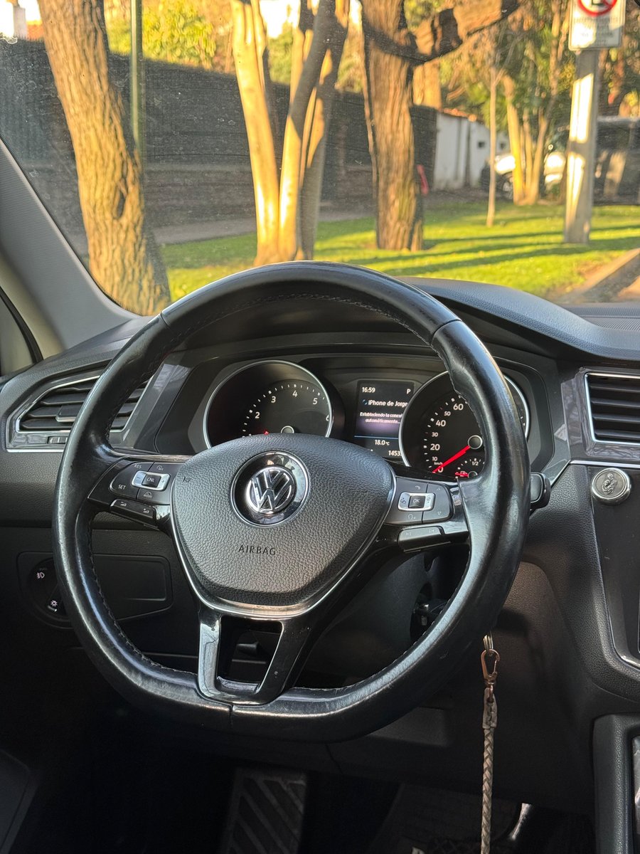 Volkswagen TIGUAN 2018 - Imagen 7 de 12