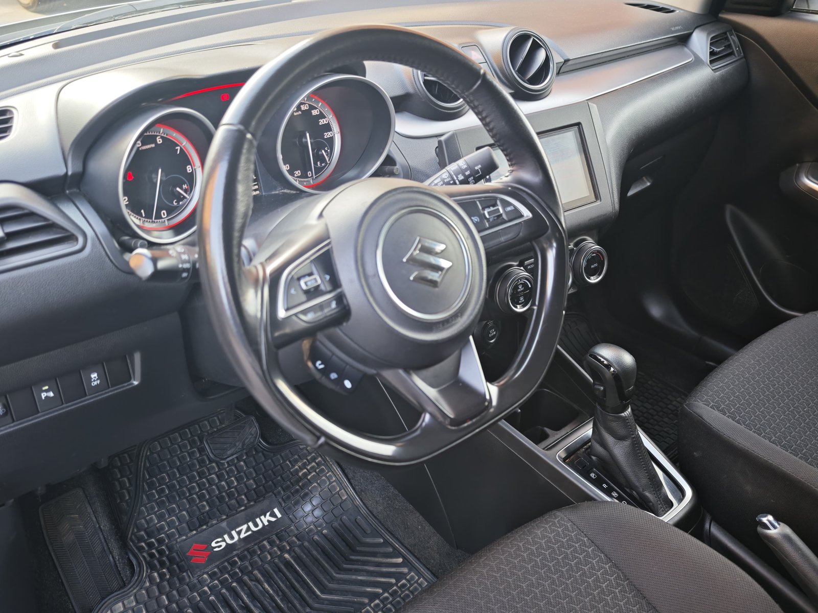 Suzuki SWIFT 2021 - Imagen 5 de 11