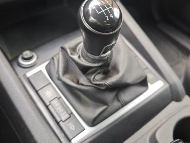 Volkswagen AMAROK TRENDLINE 4X4 2023 - Imagen 12 de 13