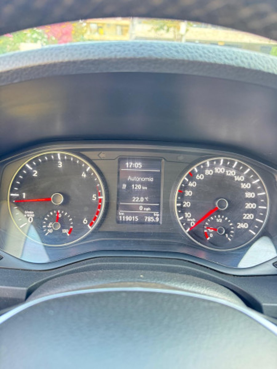 Volkswagen AMAROK 2020 - Imagen 8 de 10