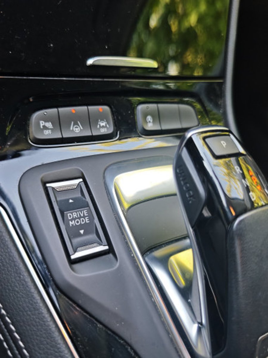 Opel GRANDLAND ULTIMATE 2023 - Imagen 8 de 20