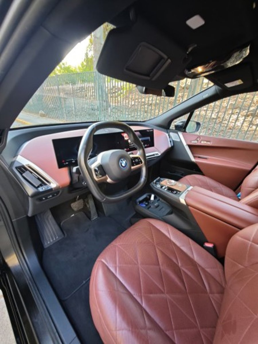BMW Ix 2023 - Imagen 14 de 16