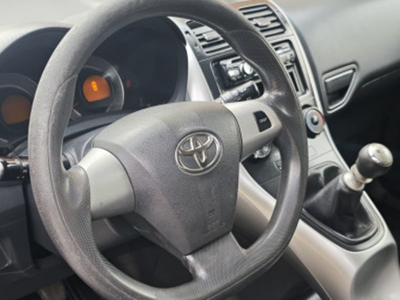 Toyota AURIS 2009 - Imagen 6 de 9