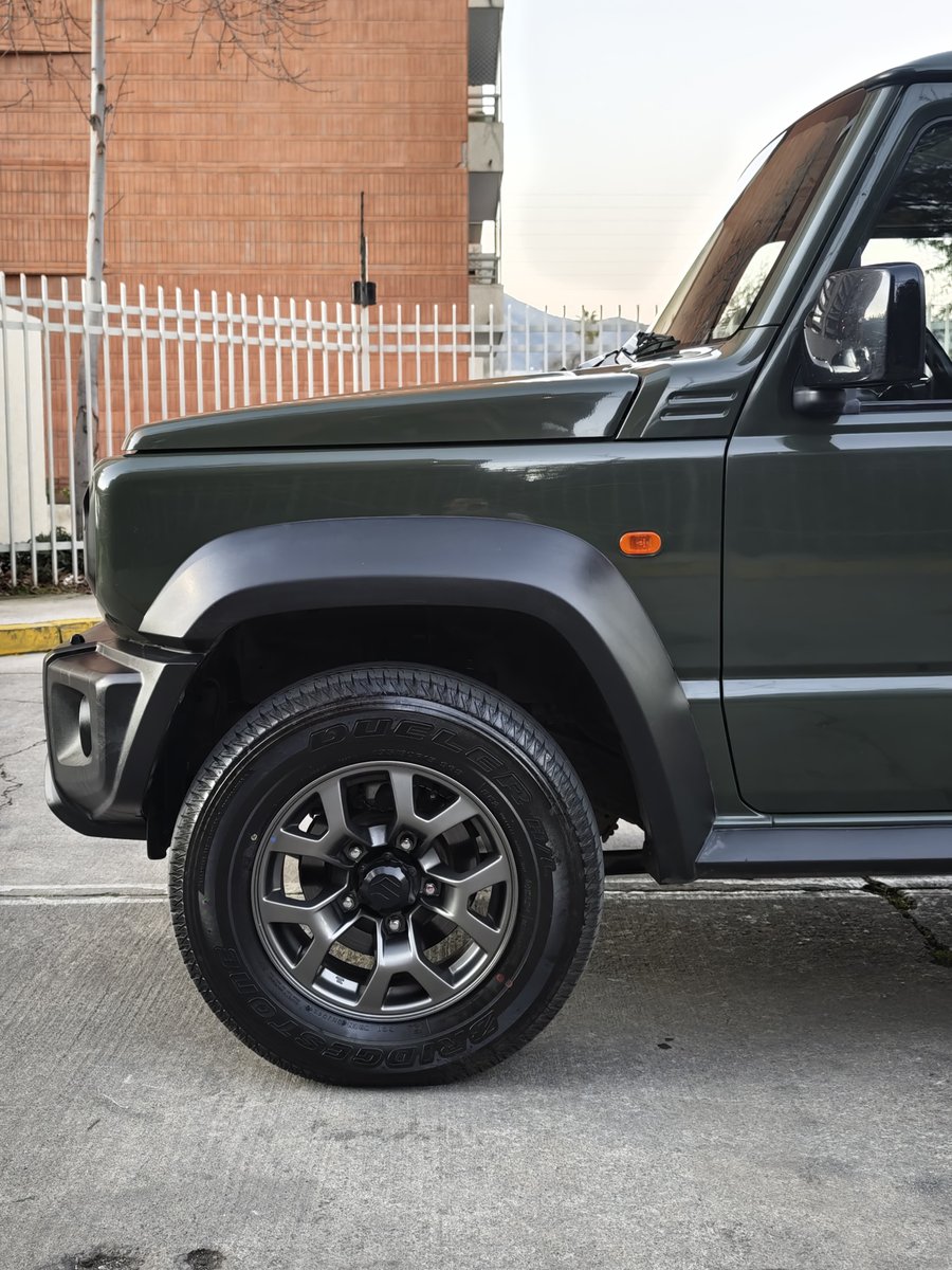 Suzuki JIMNY 2020 - Imagen 5 de 10