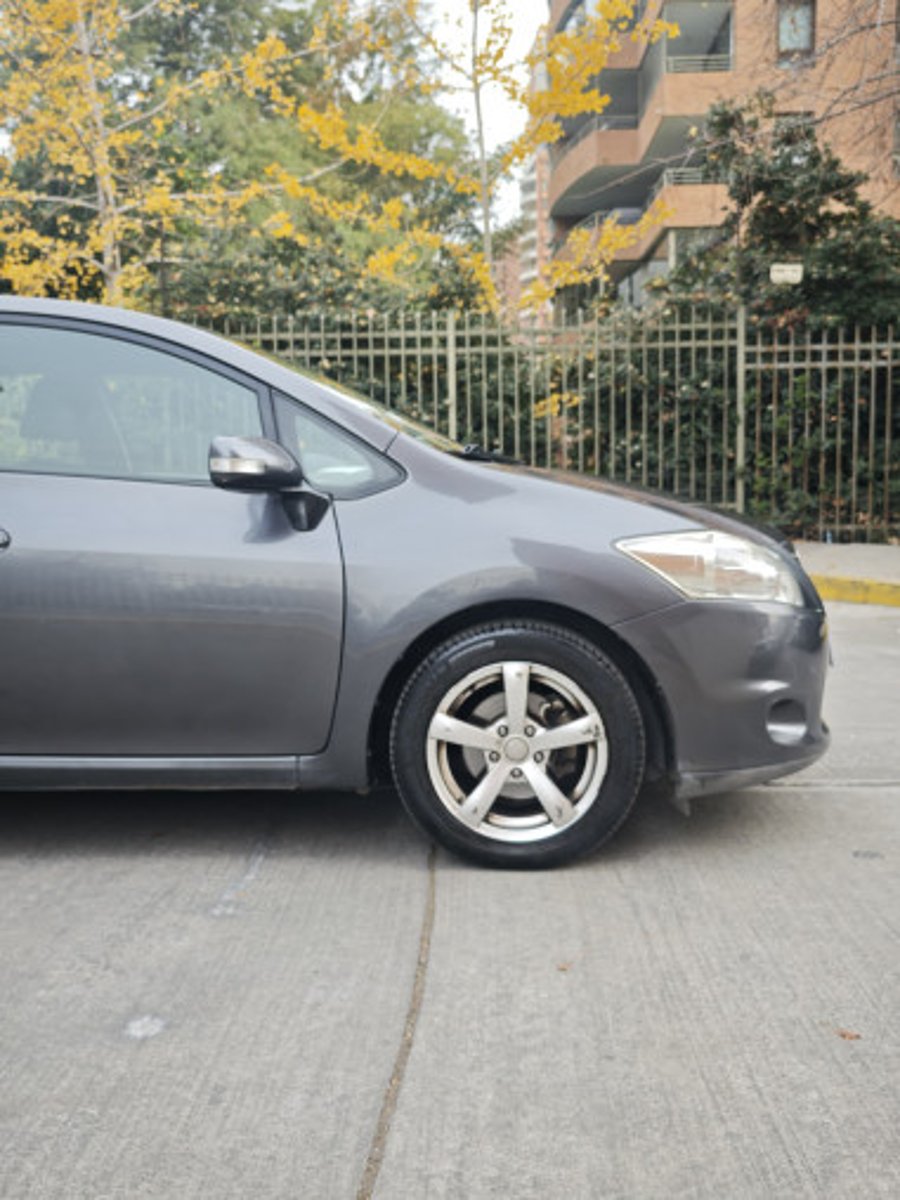 Toyota AURIS 2009 - Imagen 4 de 9