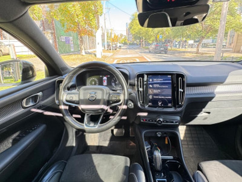 Volvo XC40 2020 - Imagen 11 de 13