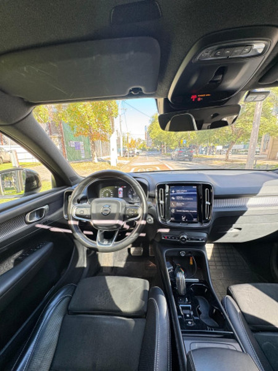 Volvo XC40 2020 - Imagen 11 de 13