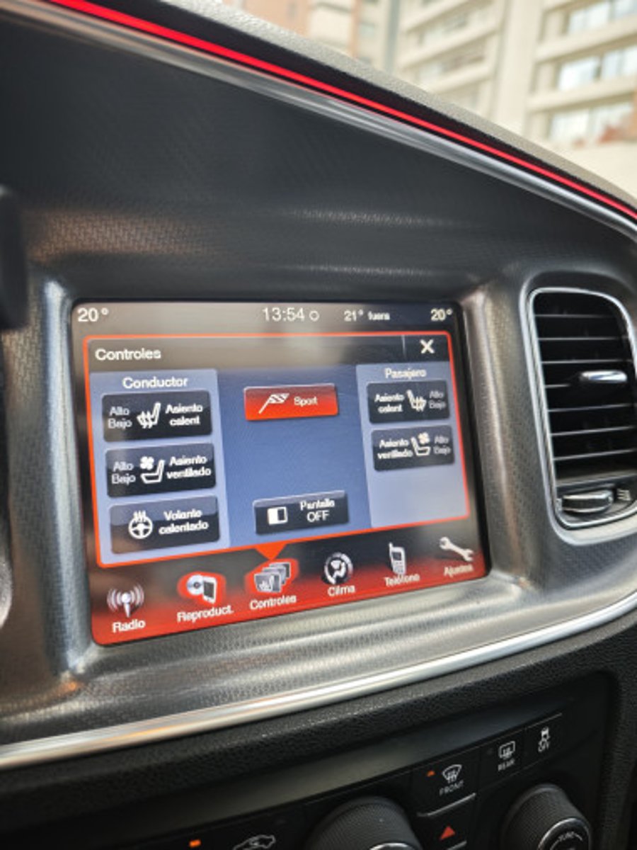 Dodge Charger 2014 - Imagen 14 de 16