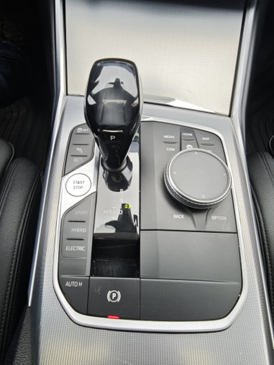 BMW 330E 2021 - Imagen 11 de 18