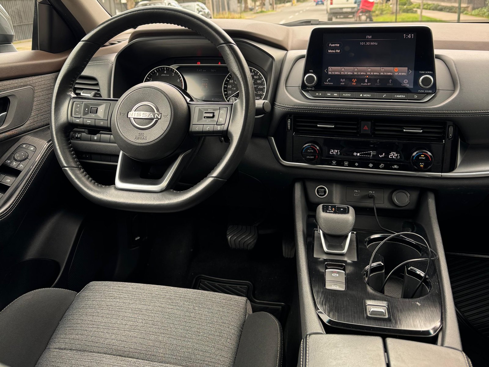 Nissan X-TRAIL 2023 - Foto 4 de 13