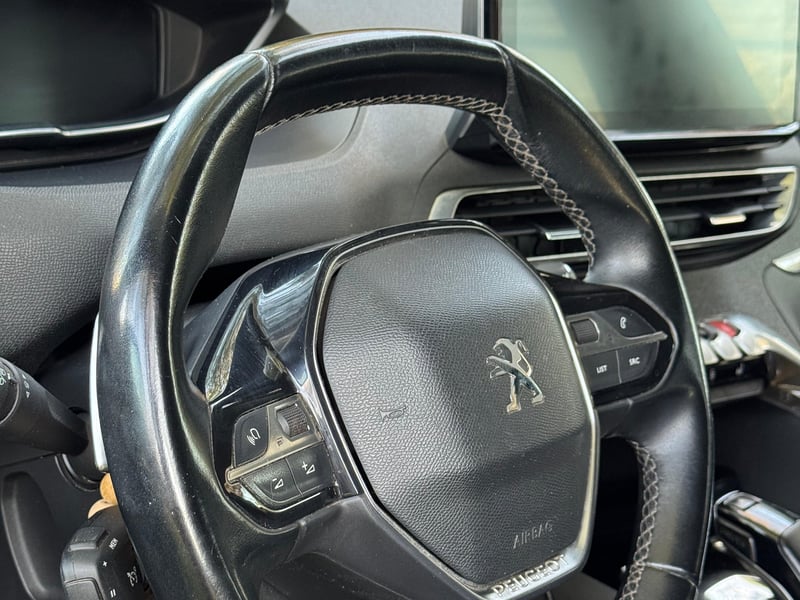 Peugeot 3008 2022 - Imagen 6 de 17