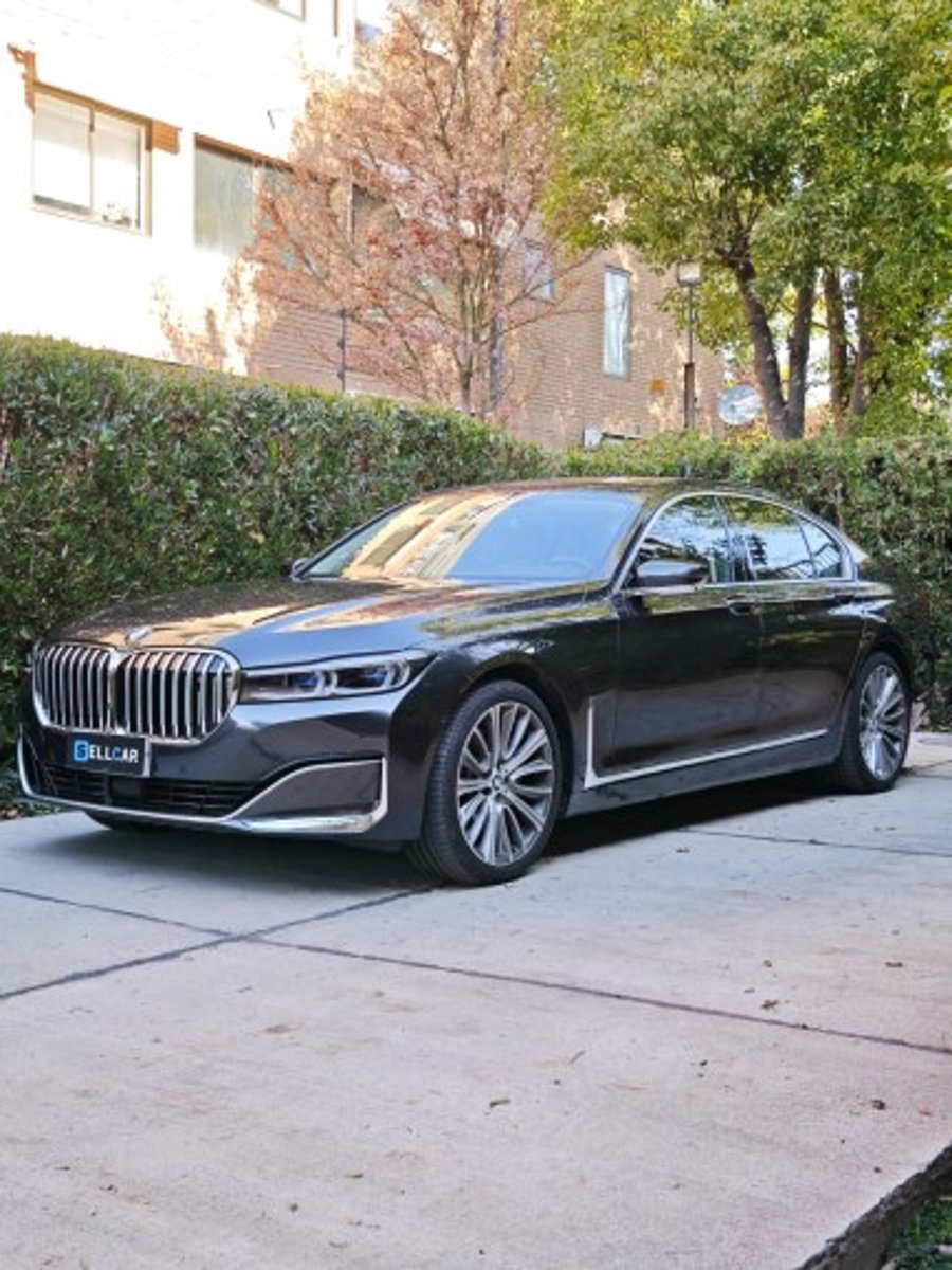 BMW 740i 2022 - Imagen 3 de 16
