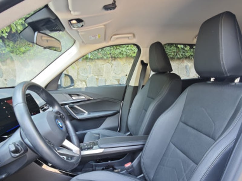 BMW X1 XDRIVE 25 E COMFORT 2023 - Imagen 12 de 14