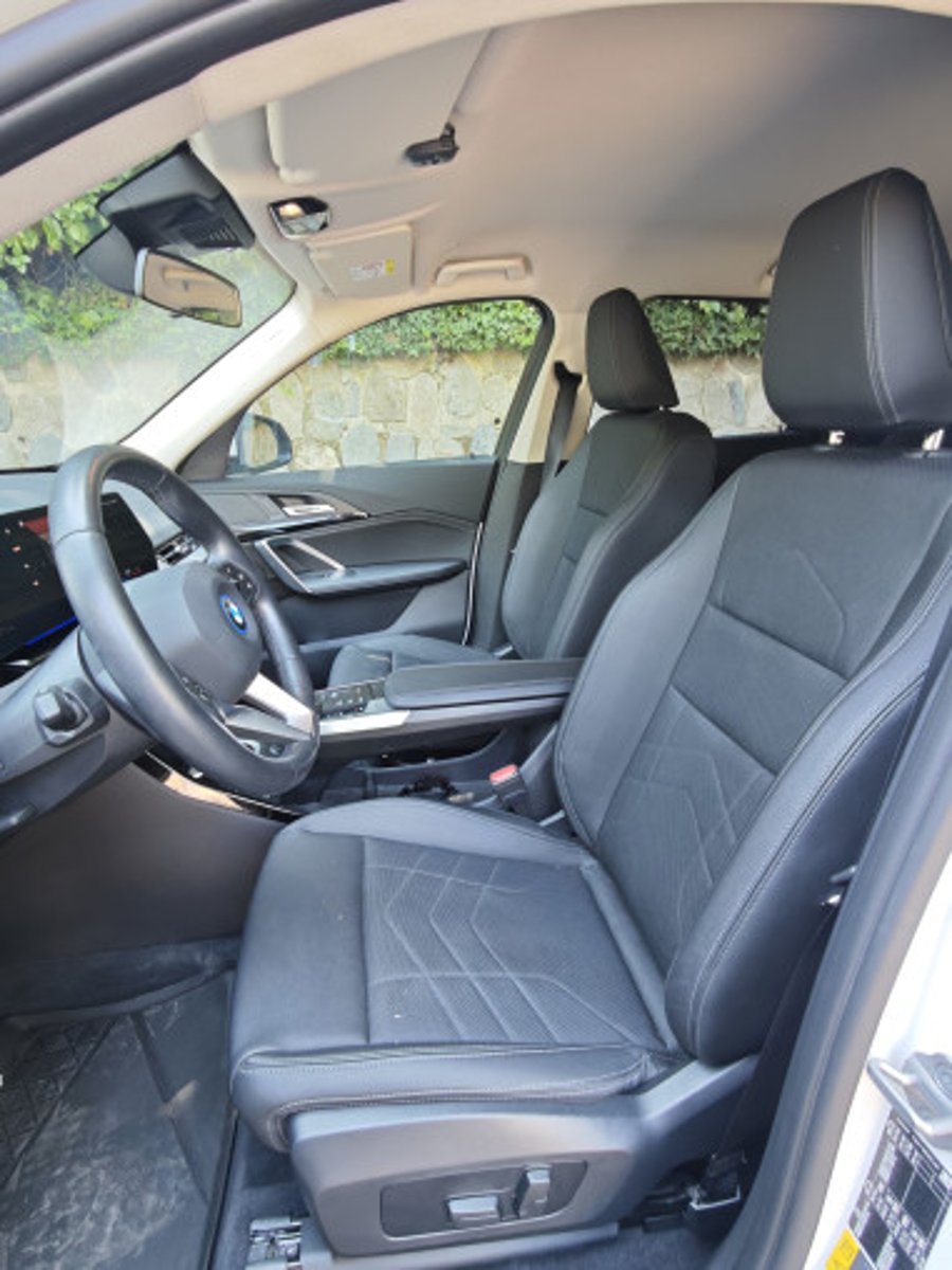 BMW X1 XDRIVE 25 E COMFORT 2023 - Imagen 12 de 14