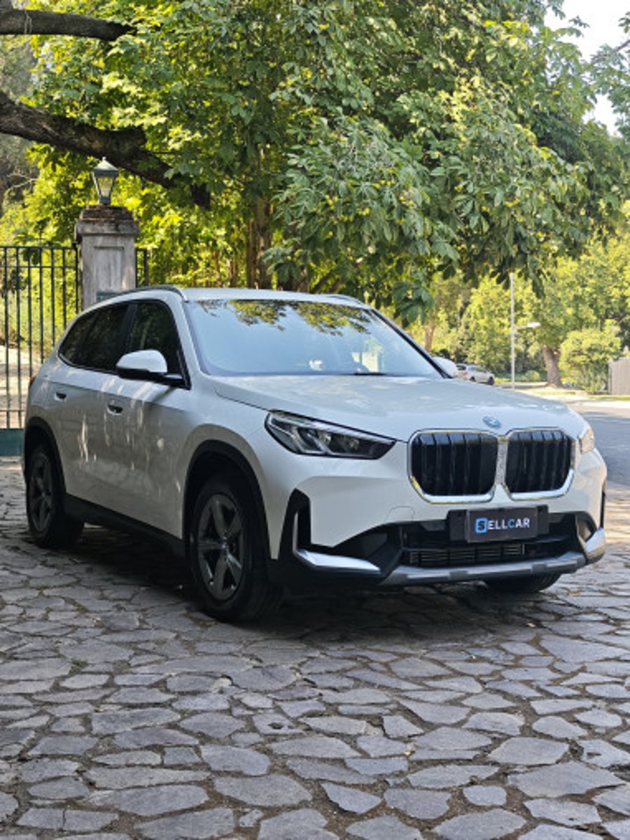 BMW X1 XDRIVE 25 E COMFORT 2023 - Imagen 3 de 14