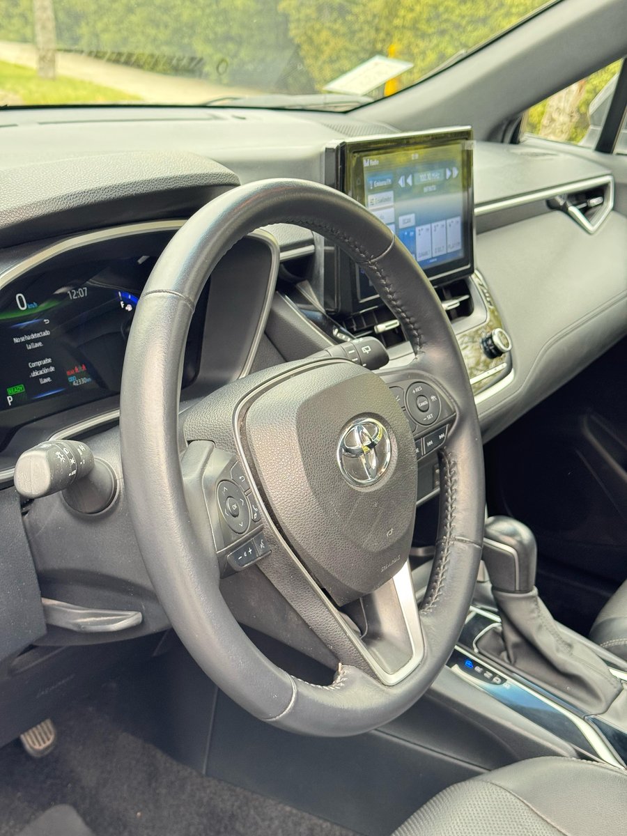 Toyota COROLLA CROSS 2023 - Imagen 9 de 14