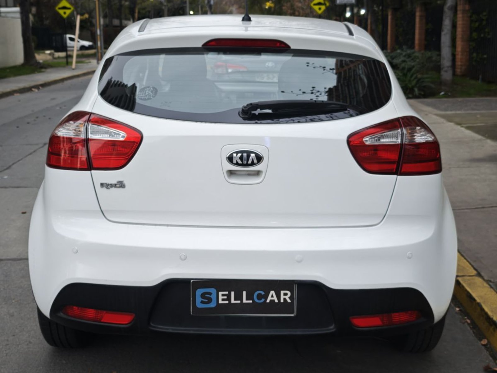 Kia RIO 5 2014 - Foto 4 de 9
