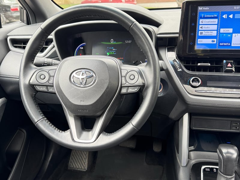 Toyota COROLLA CROSS 2023 - Imagen 6 de 14