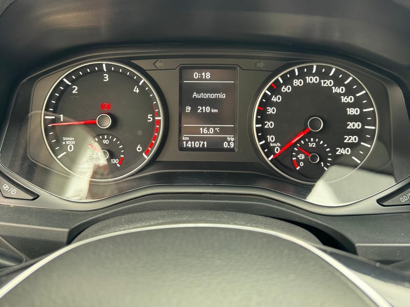 Volkswagen AMAROK 2022 - Imagen 8 de 11