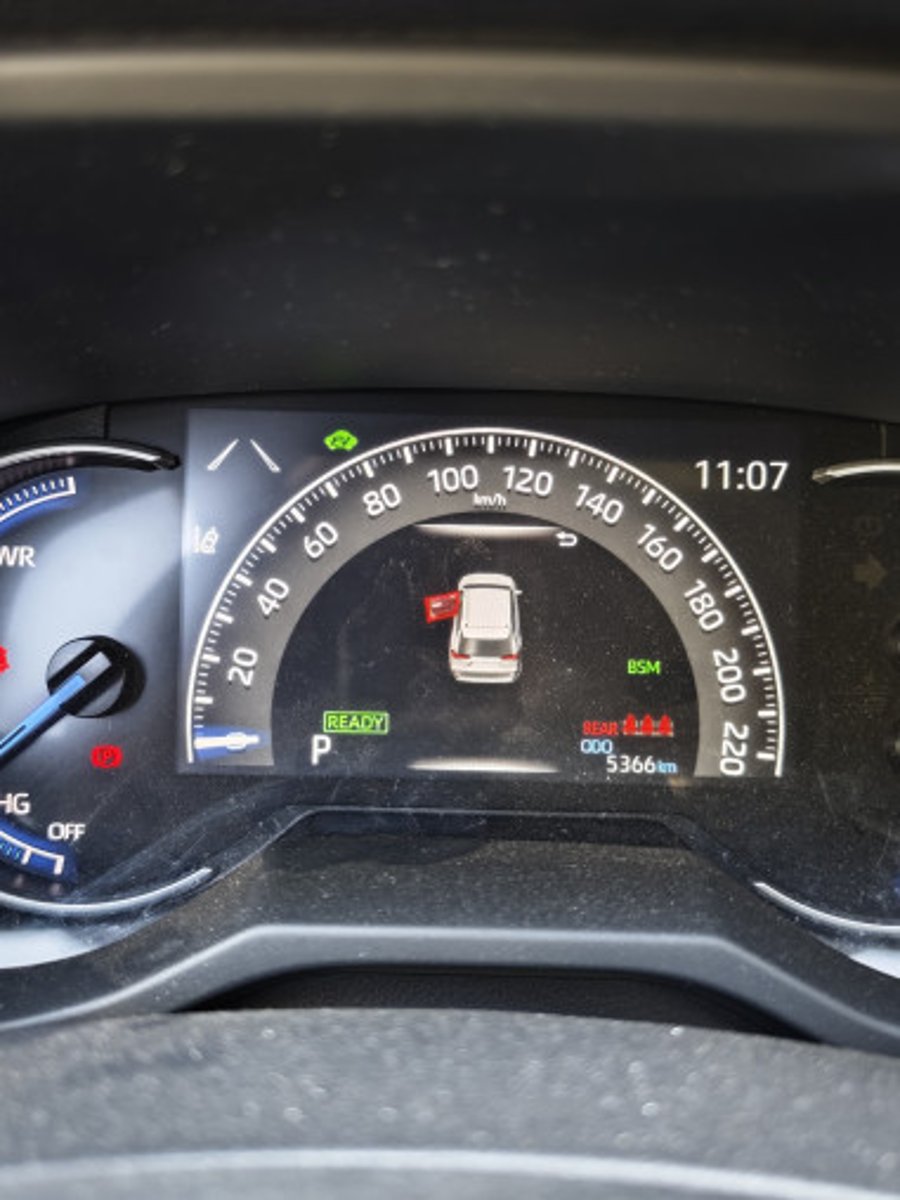 Toyota RAV4 2025 - Imagen 8 de 14