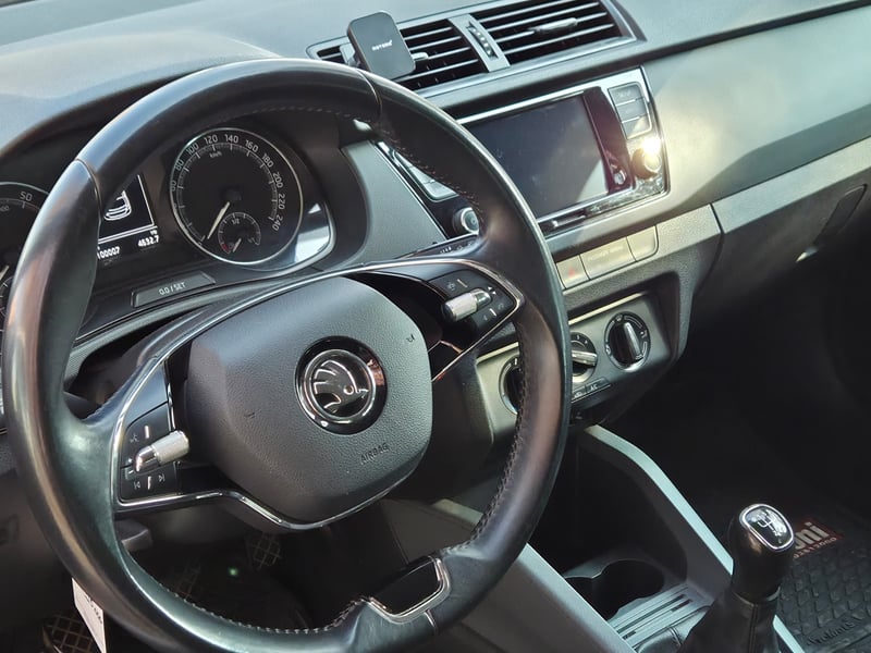 Skoda FABIA 2021 - Imagen 4 de 12