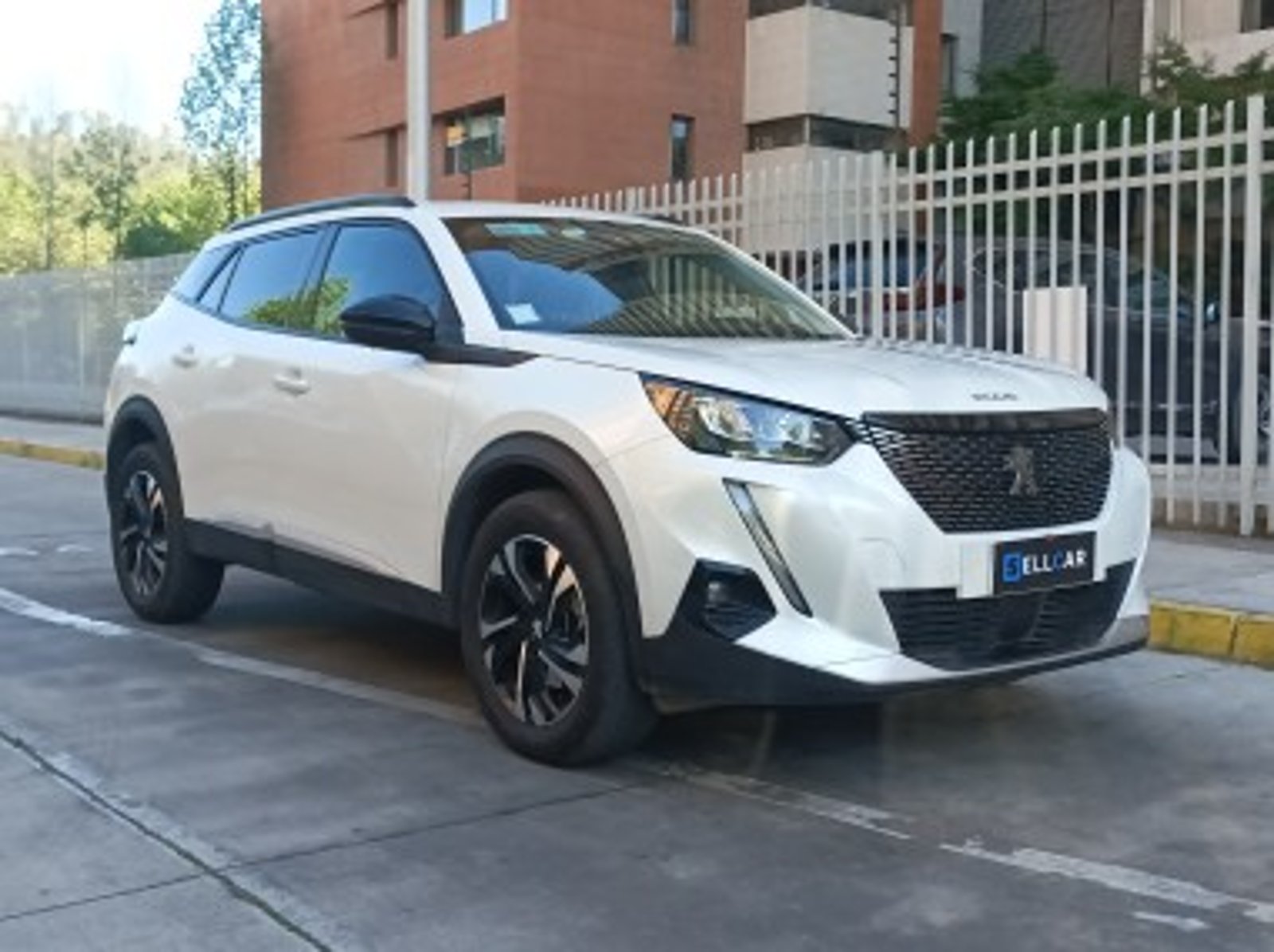 Peugeot 2008 2023 - Imagen 3 de 8