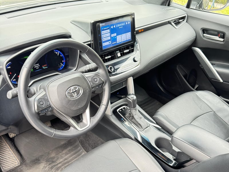 Toyota COROLLA CROSS 2023 - Imagen 7 de 14