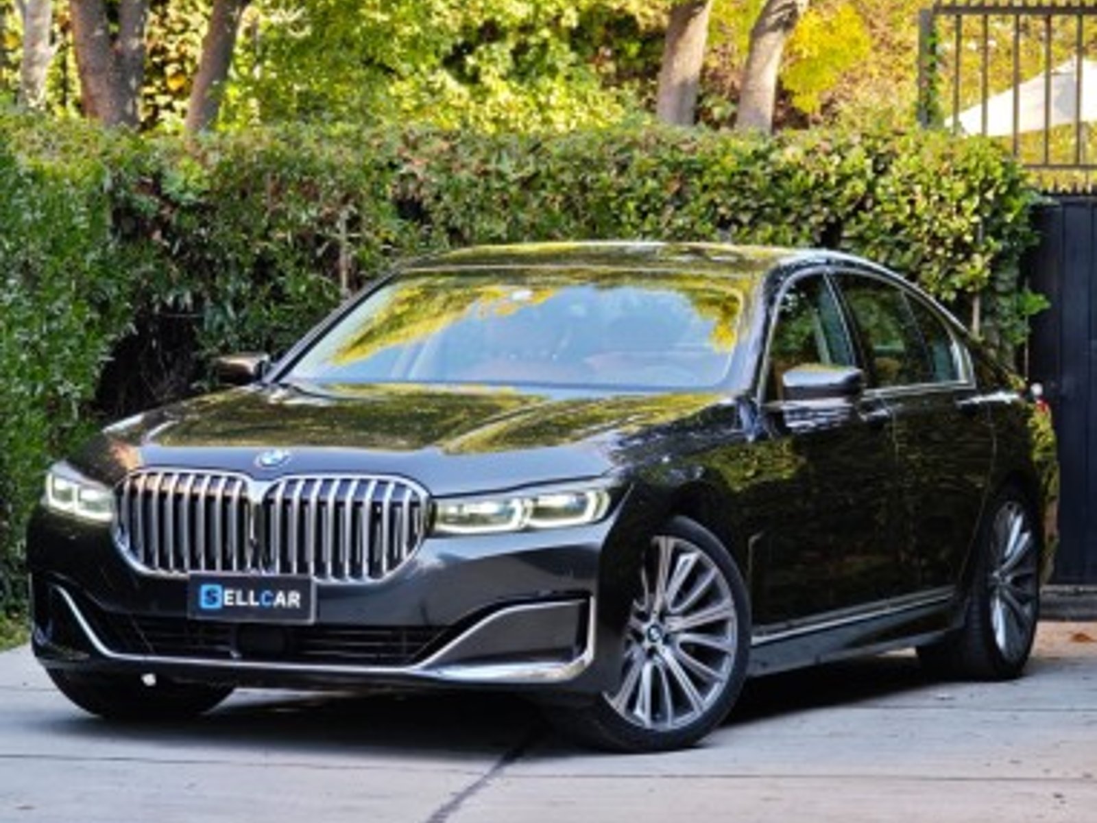 BMW 740i 2022 - Foto 2 de 16