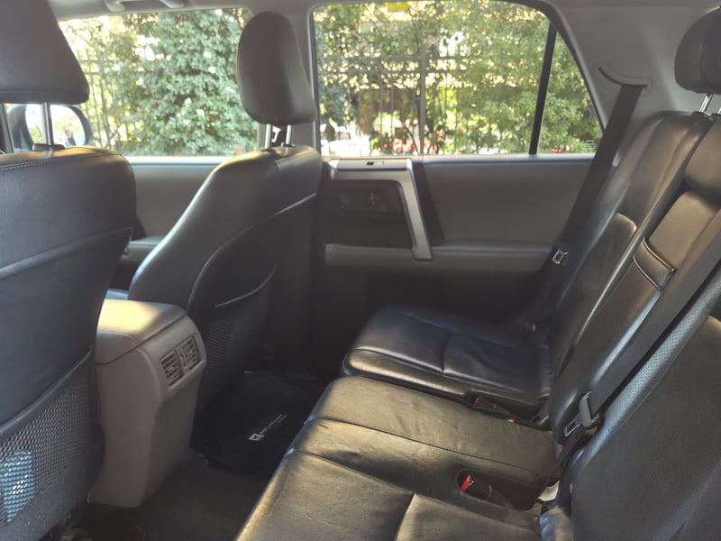 Toyota 4RUNNER 2012 - Imagen 13 de 17