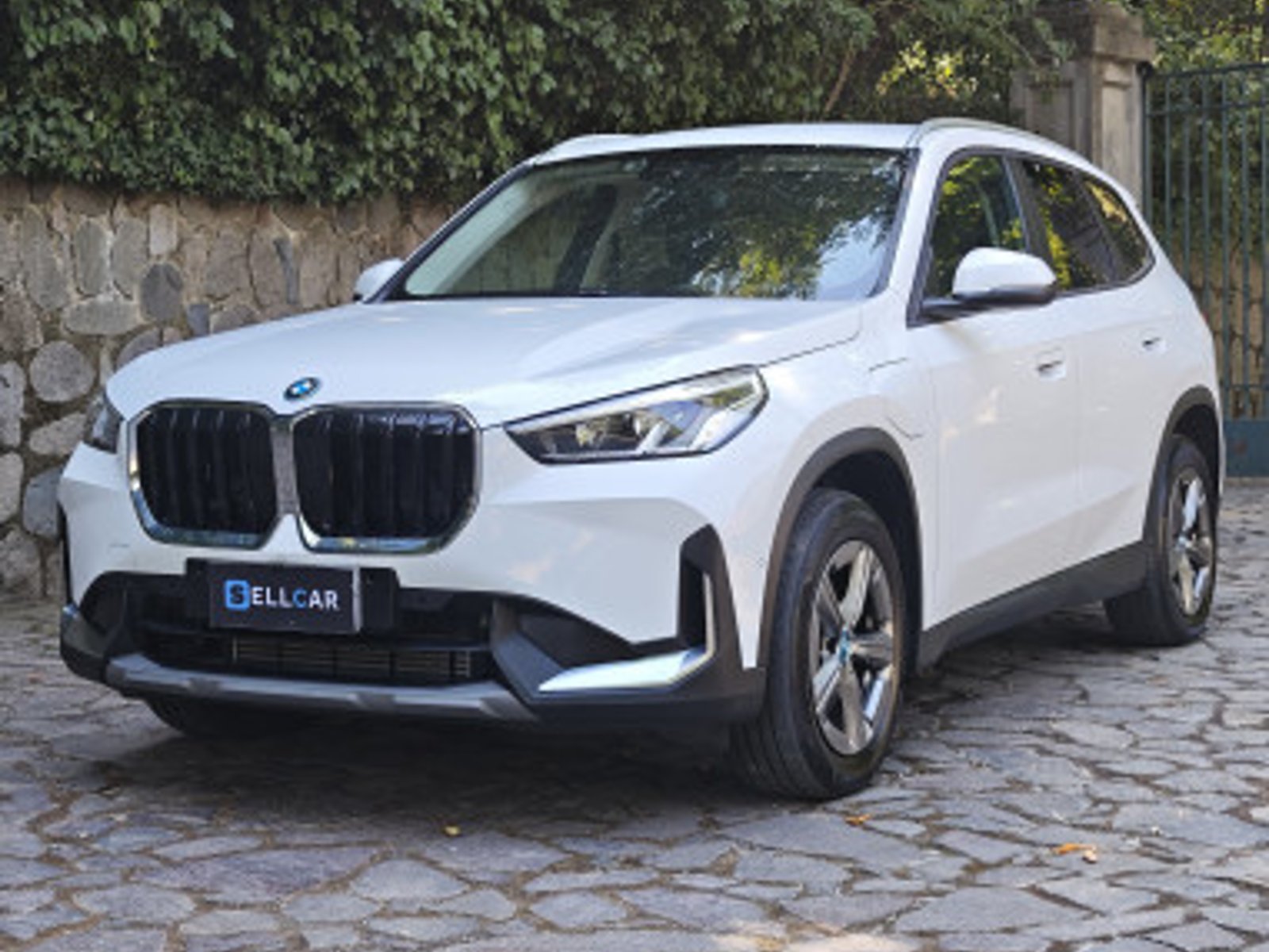 BMW X1 XDRIVE 25 E COMFORT 2023 - Foto 2 de 14