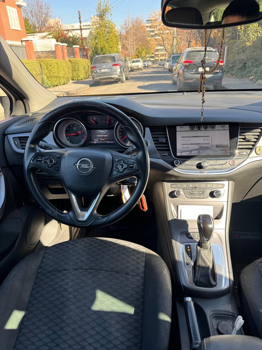 Opel ASTRA 2017 - Imagen 6 de 11