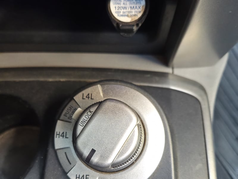 Toyota 4RUNNER 2012 - Imagen 11 de 17