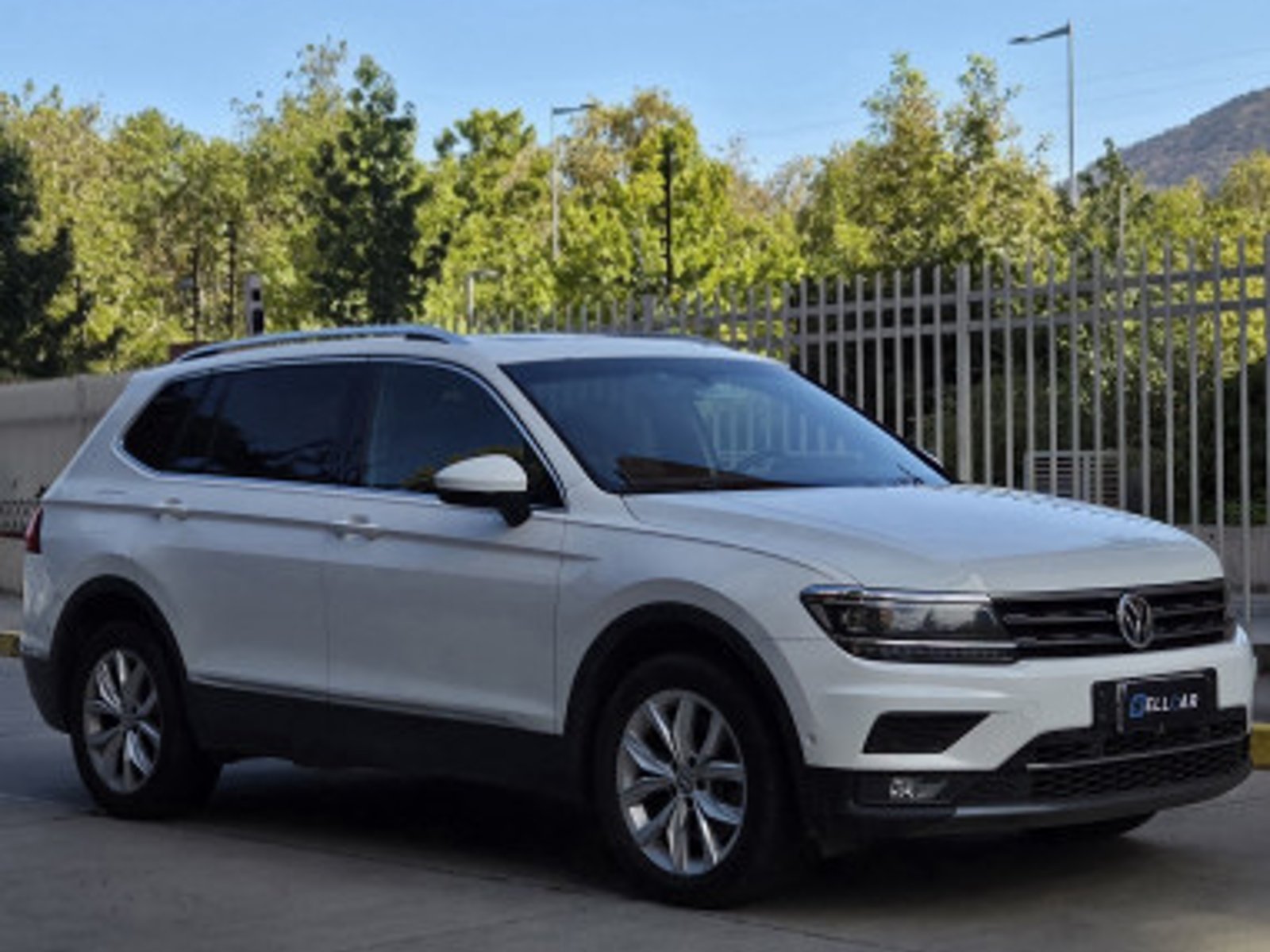 Volkswagen TIGUAN 2019 - Foto 3 de 14