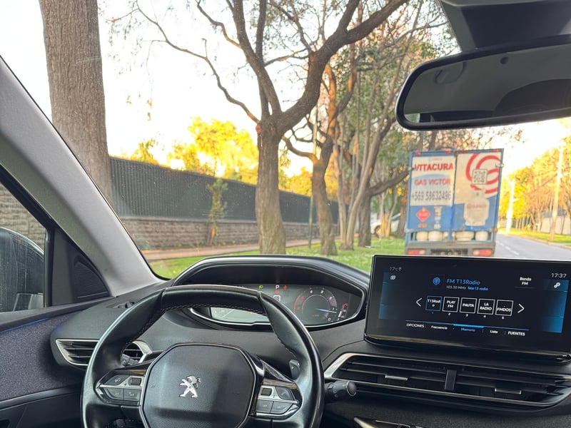Peugeot 3008 2022 - Imagen 9 de 17