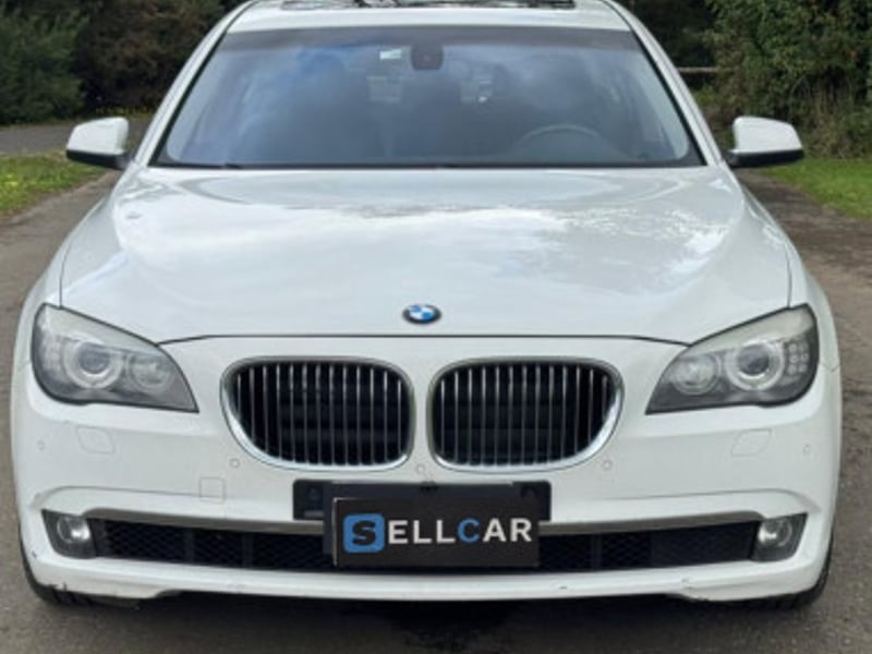 BMW 740I 2010
