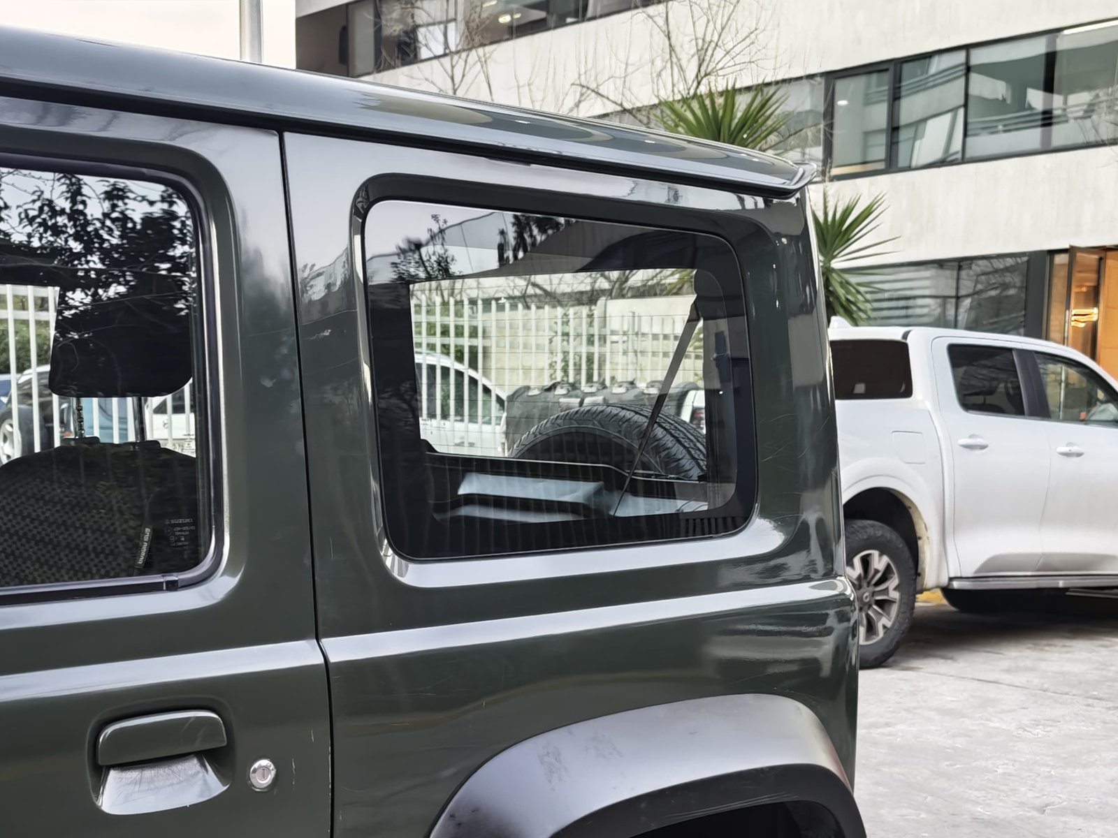 Suzuki JIMNY 2020 - Foto 4 de 10