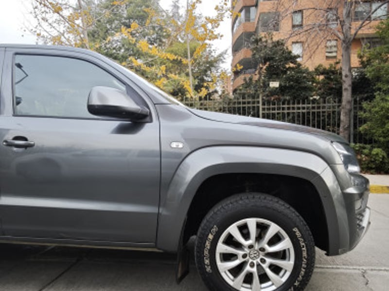 Volkswagen AMAROK TRENDLINE 4X4 2023 - Imagen 5 de 13