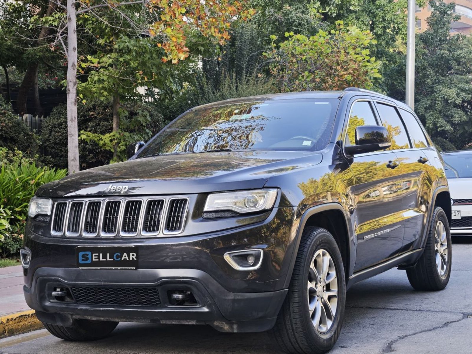 Jeep GRAND CHEROKEE 2015 - Foto 2 de 13