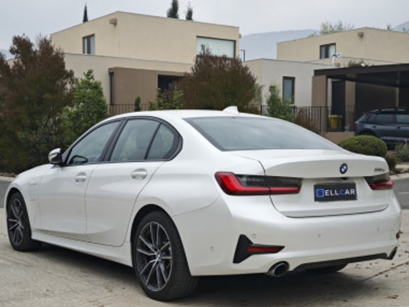 BMW 330E 2021 - Imagen 5 de 18