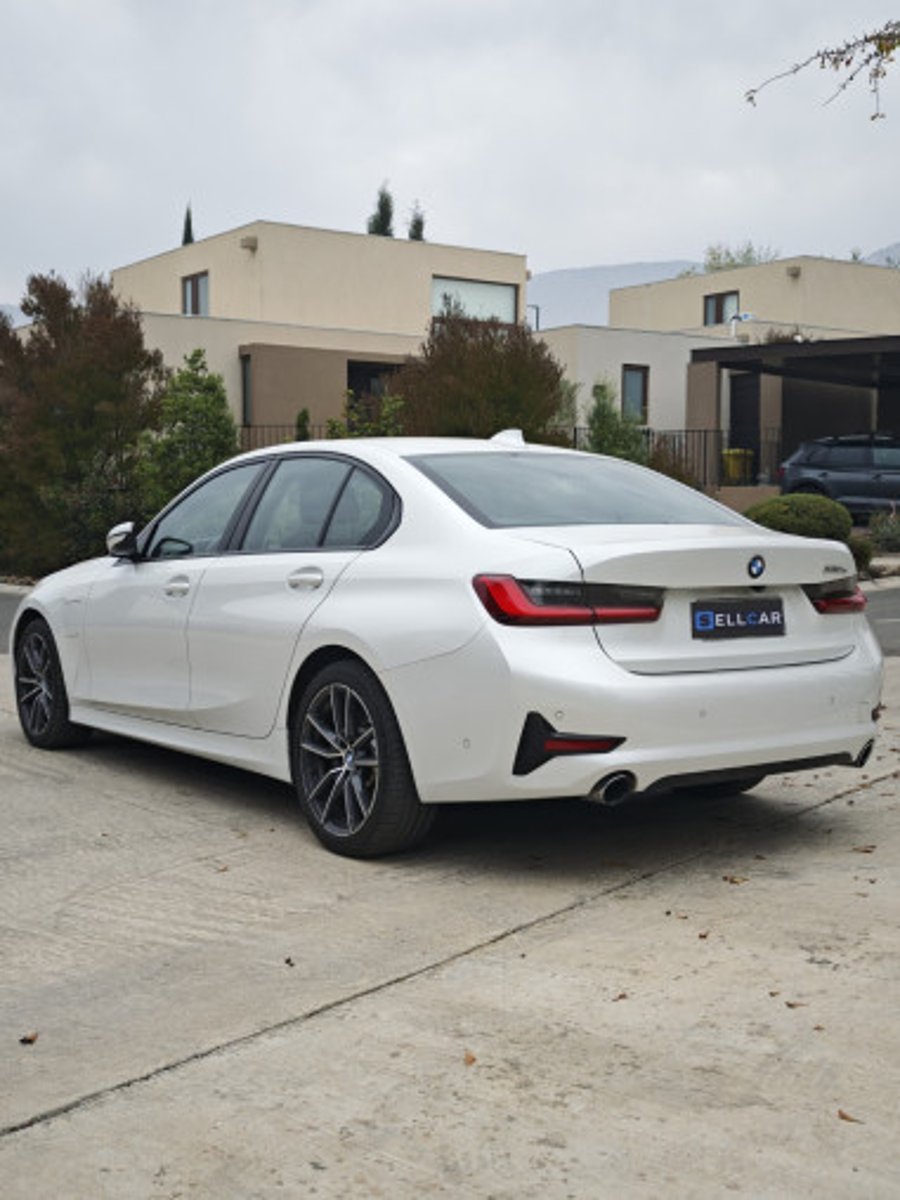 BMW 330E 2021 - Imagen 5 de 18