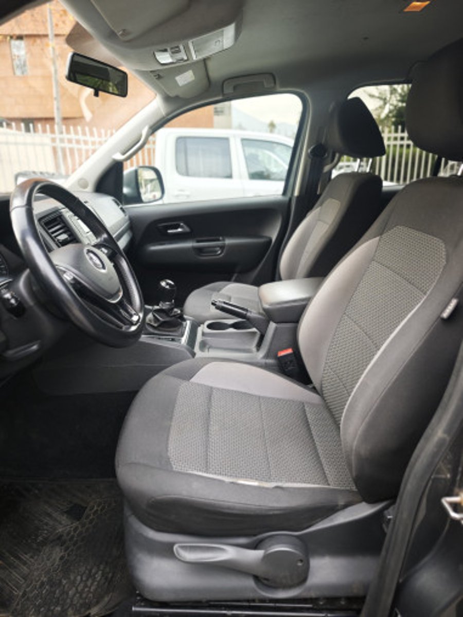 Volkswagen AMAROK TRENDLINE 4X4 2023 - Imagen 10 de 13