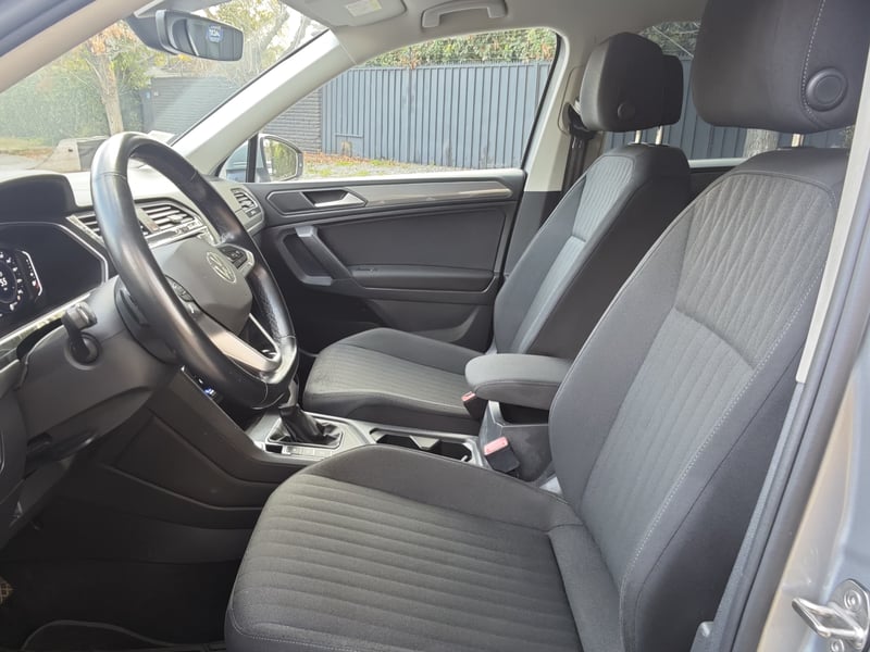 Volkswagen TIGUAN 2023 - Imagen 12 de 17