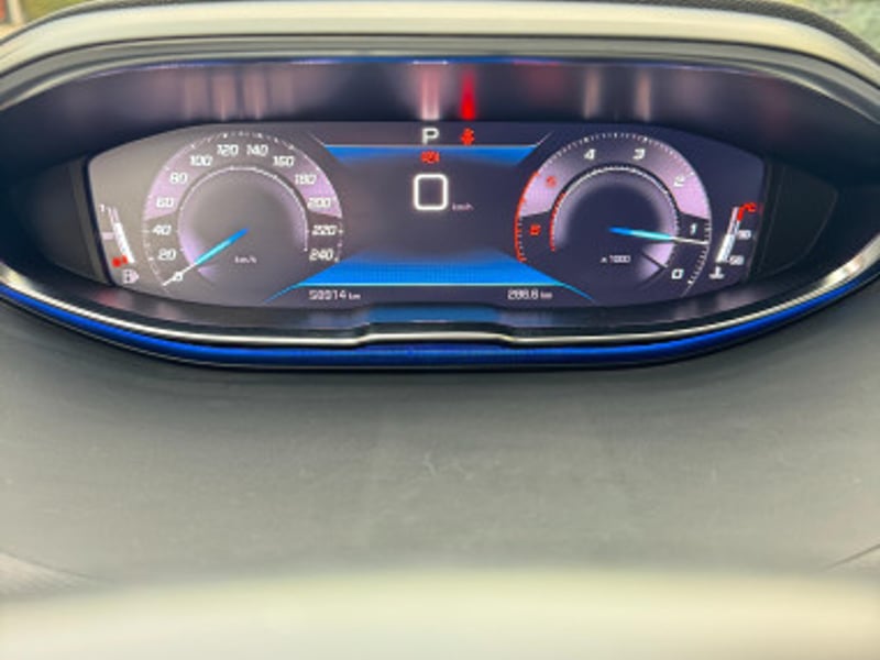 Peugeot 3008 2021 - Imagen 14 de 15